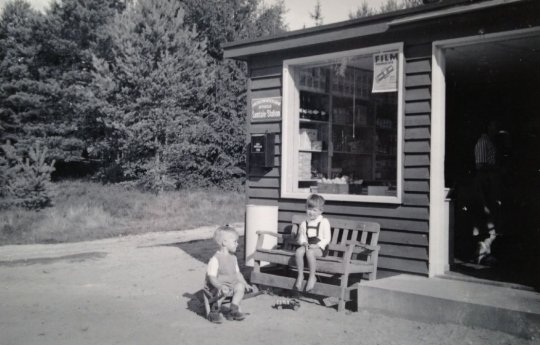 Kiosken i Vesterlund (nr. 182) (1950erne)