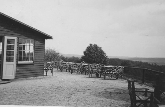 Restaurant Hjborg, udendrs servering (1942)